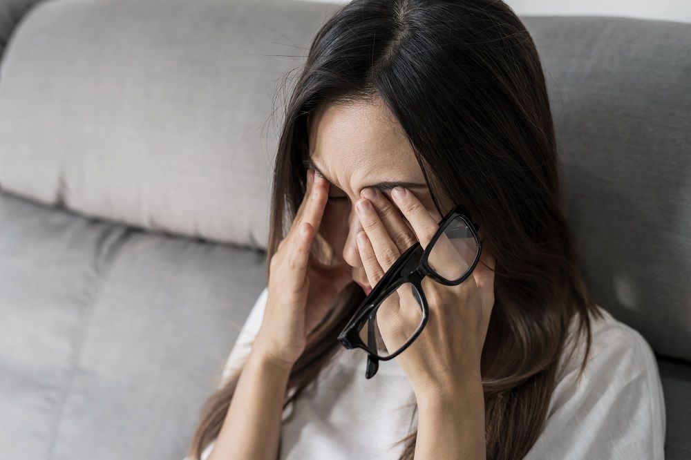 Zmęczone oczy – jak dbać i chronić oczy przed zmęczeniem?